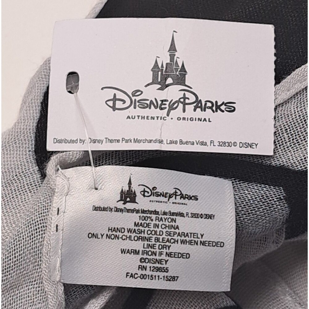 Vintage NEW Disney Parks Classic Mickey Scarf Black & White Size 78 x 14 NWT - Picture 6 of 6